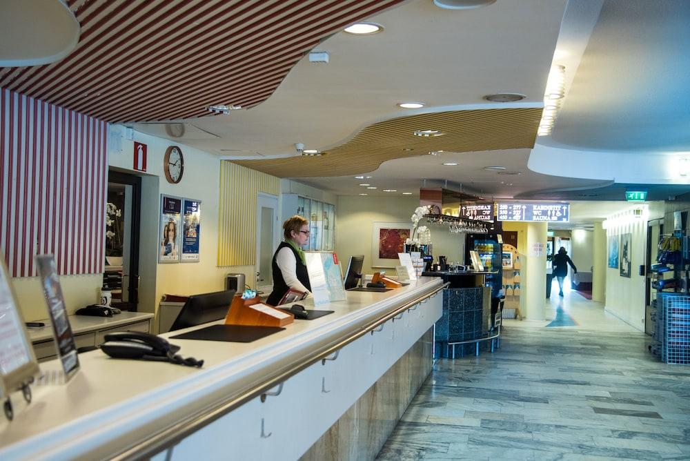 lobby