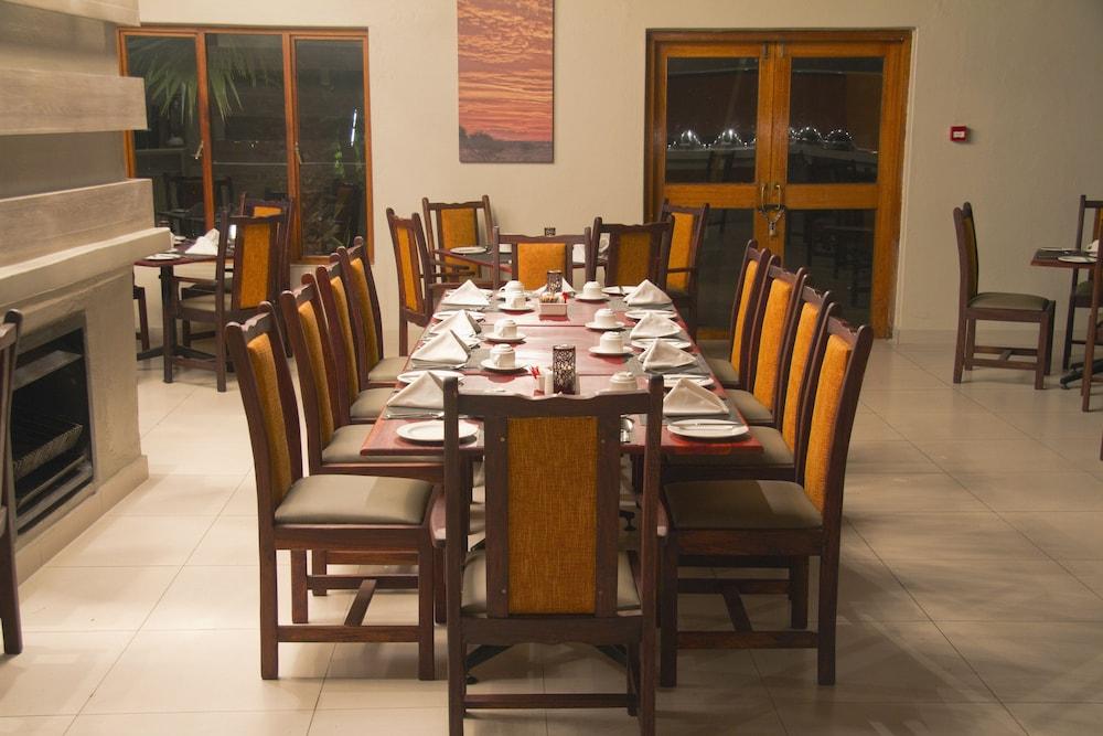 restaurant-cafeteria