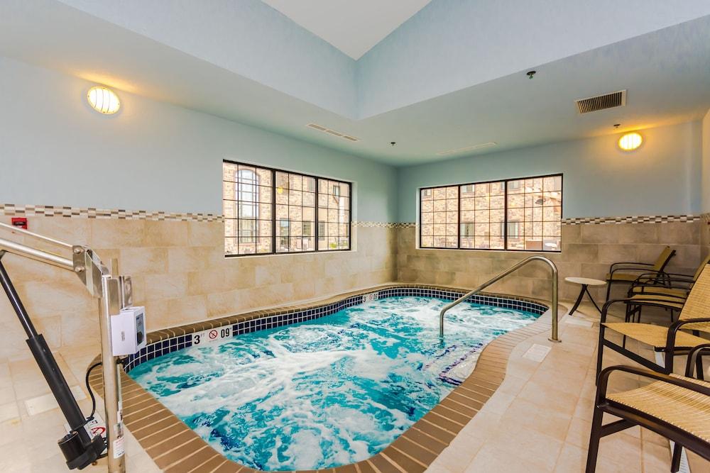 swimming pool spa