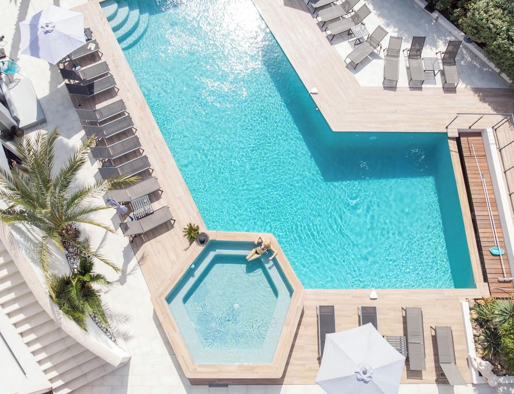 swimming pool spa