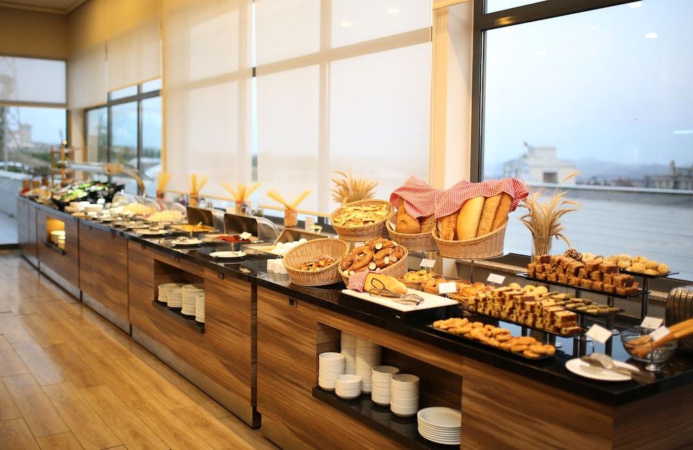 restaurant-cafeteria