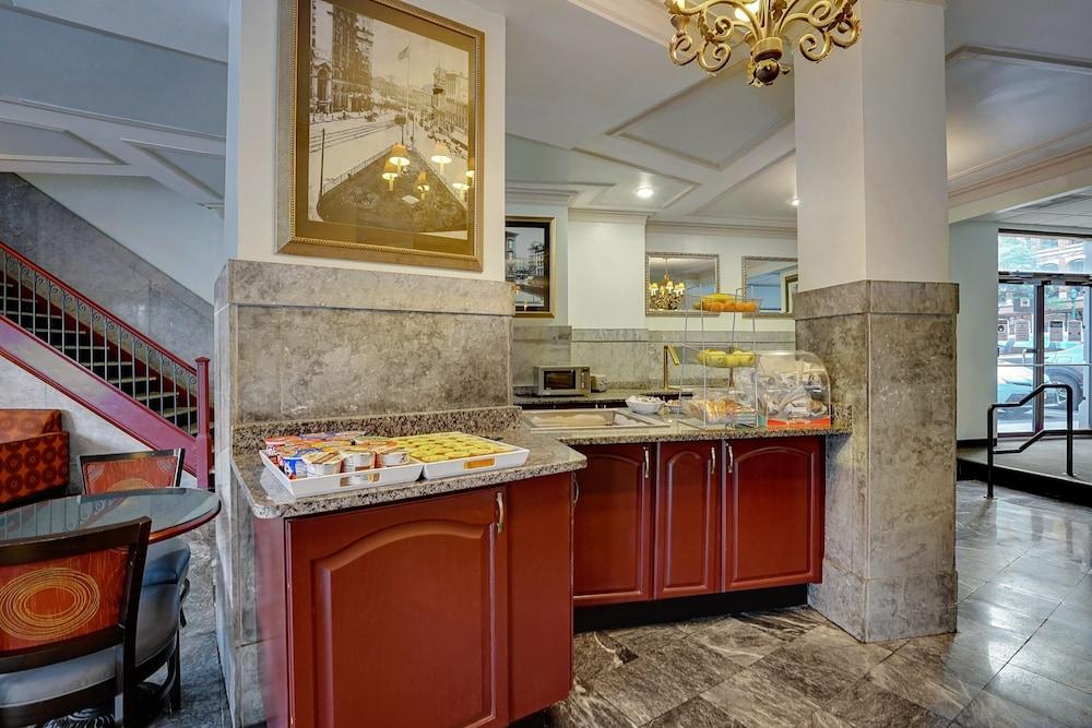 restaurant-cafeteria