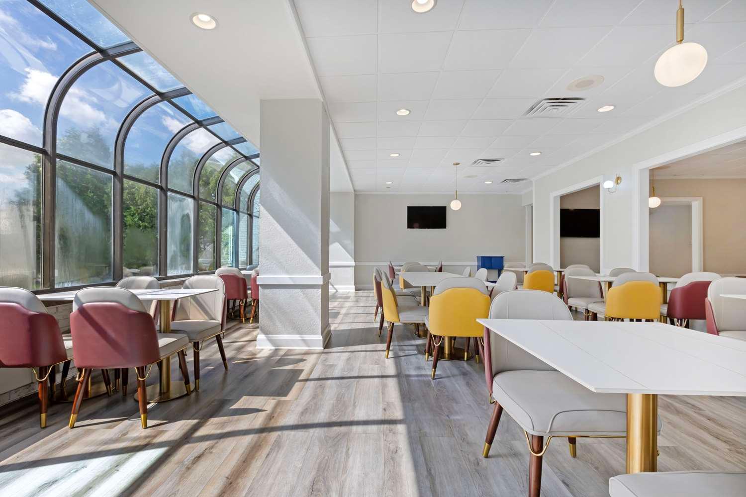restaurant cafeteria