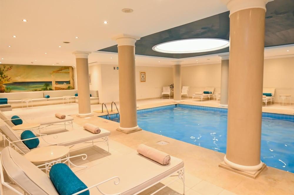 swimming pool spa