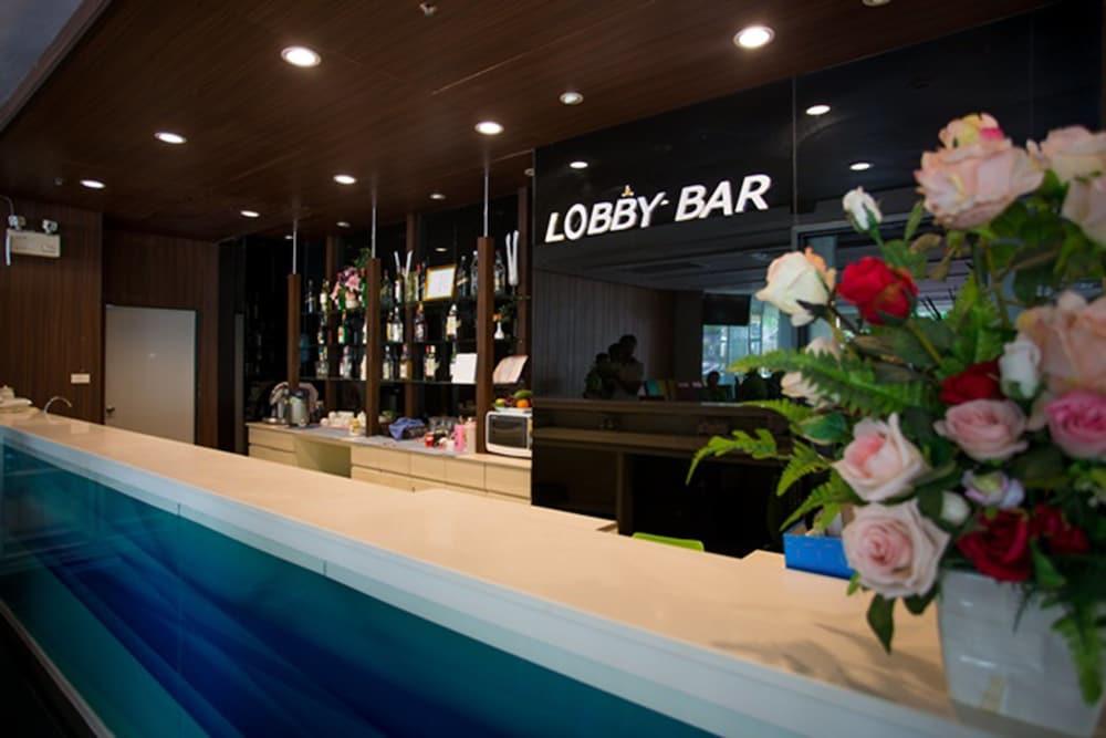 lobby