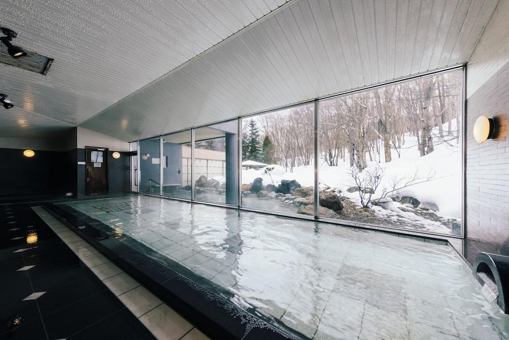 swimming pool spa