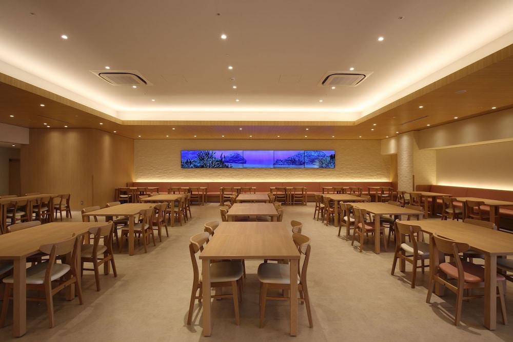 restaurant-cafeteria