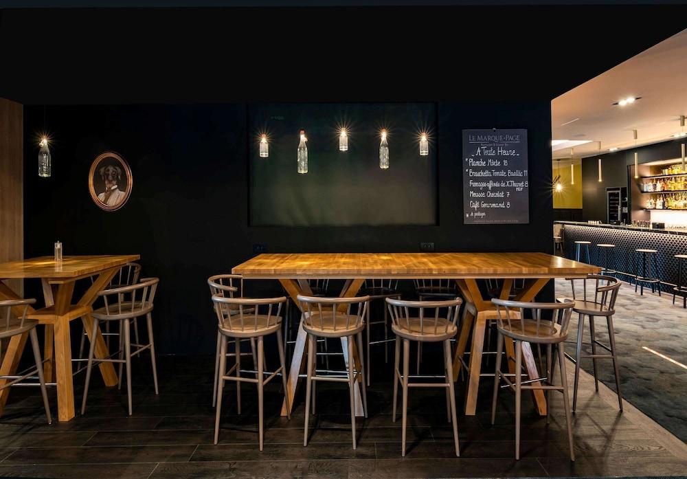 restaurant-cafeteria