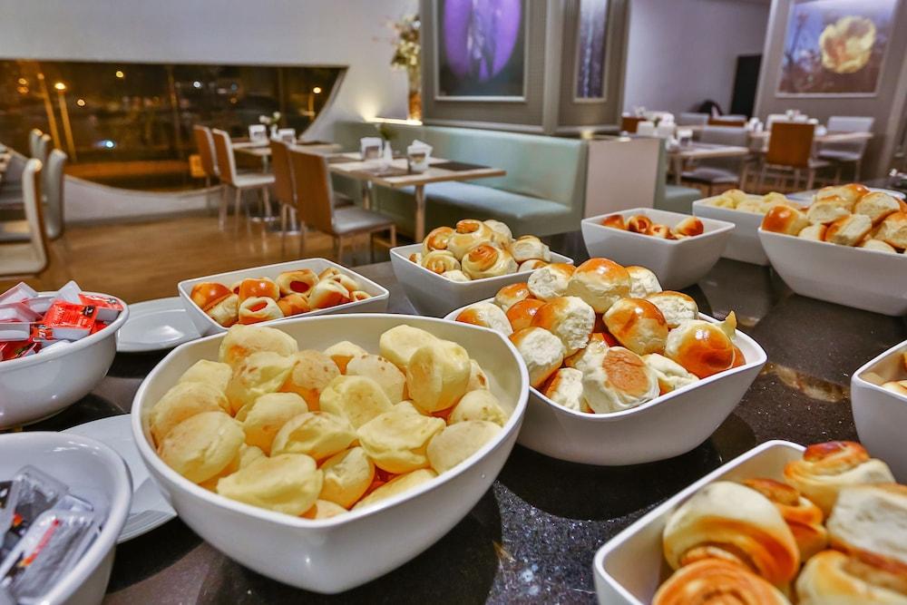 restaurant-cafeteria