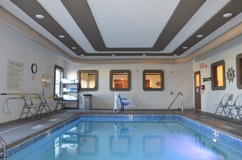 swimming pool spa