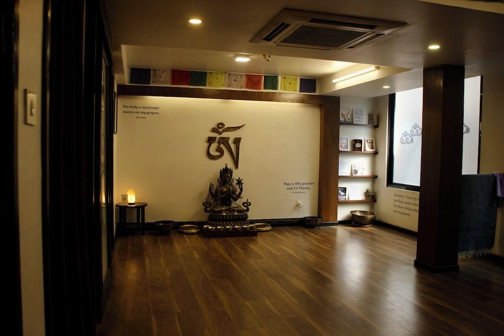lobby