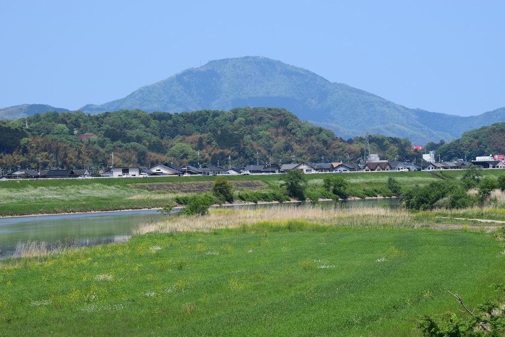 surroundings