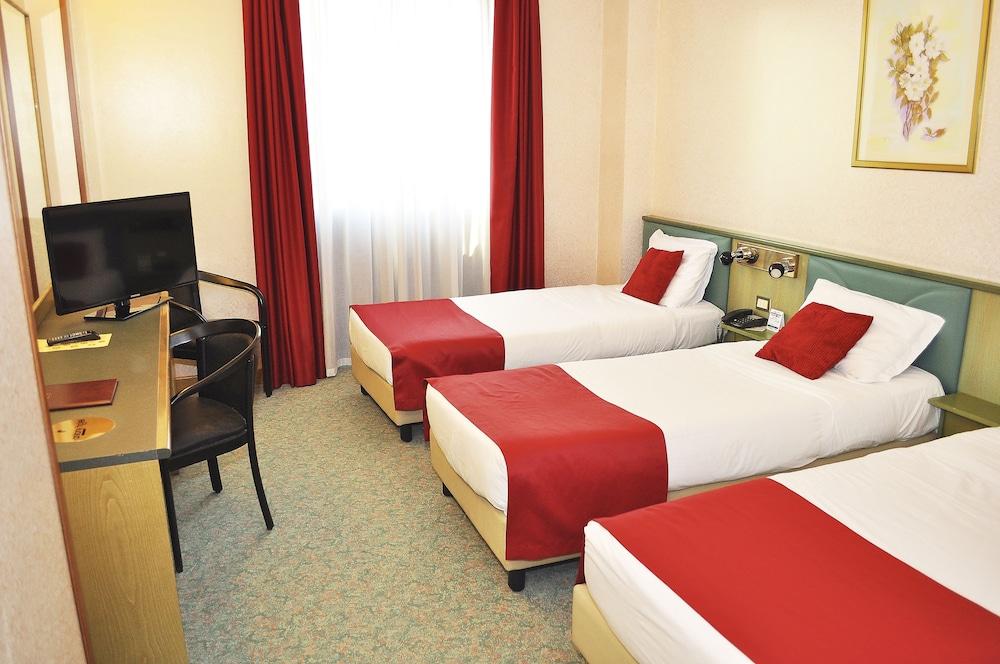 rooms