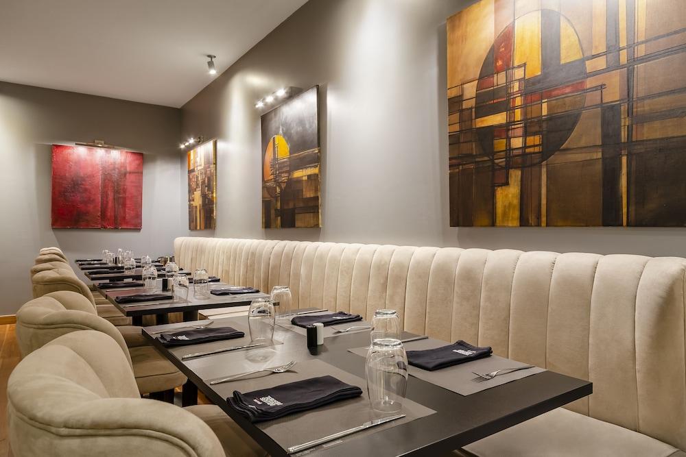 restaurant-cafeteria