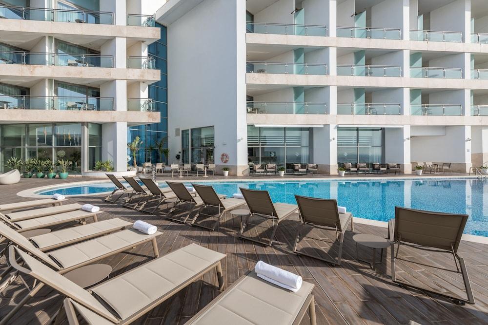 swimming pool spa