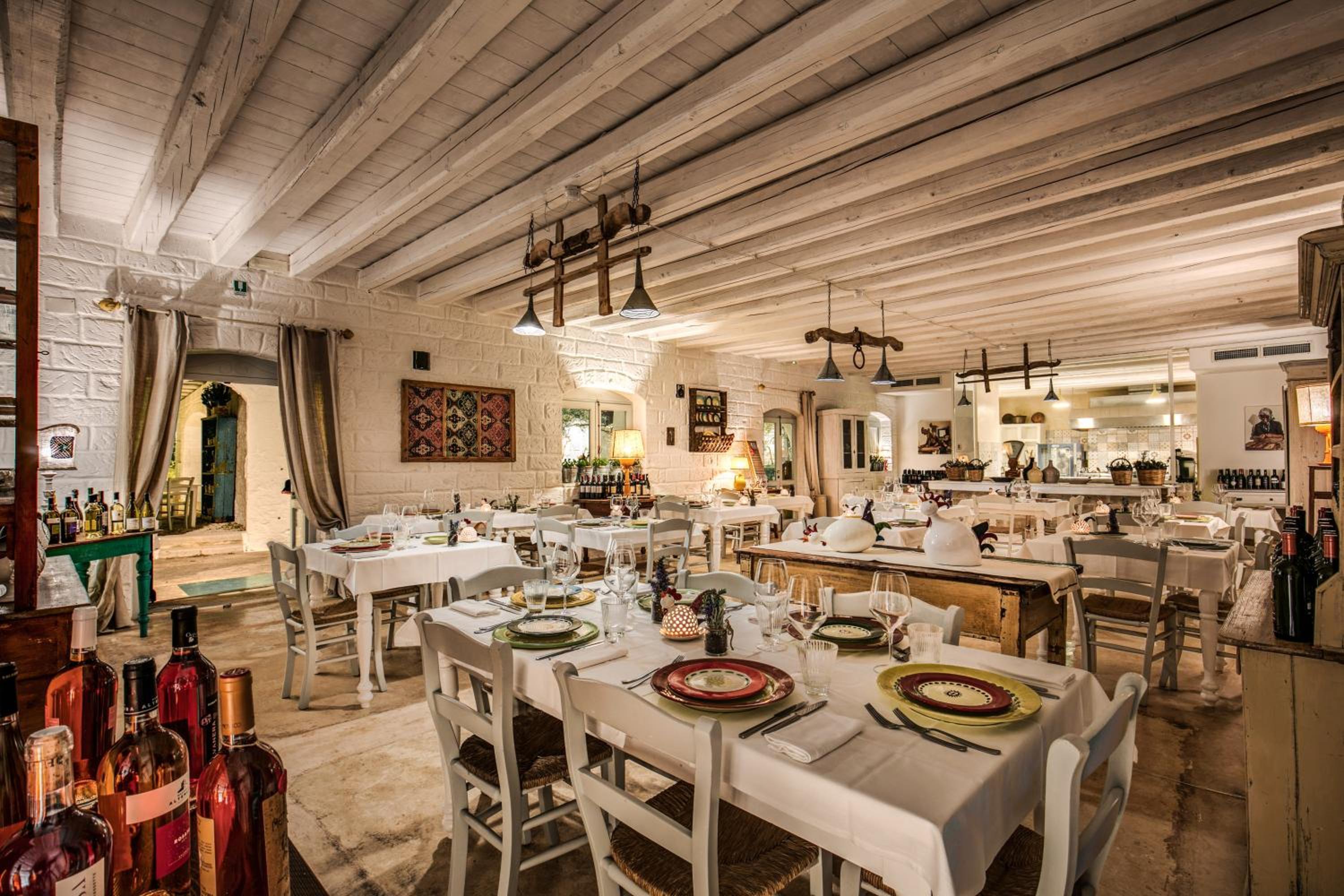 restaurant cafeteria