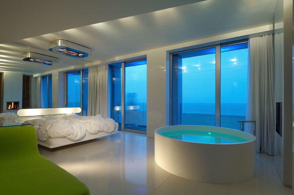 swimming pool spa
