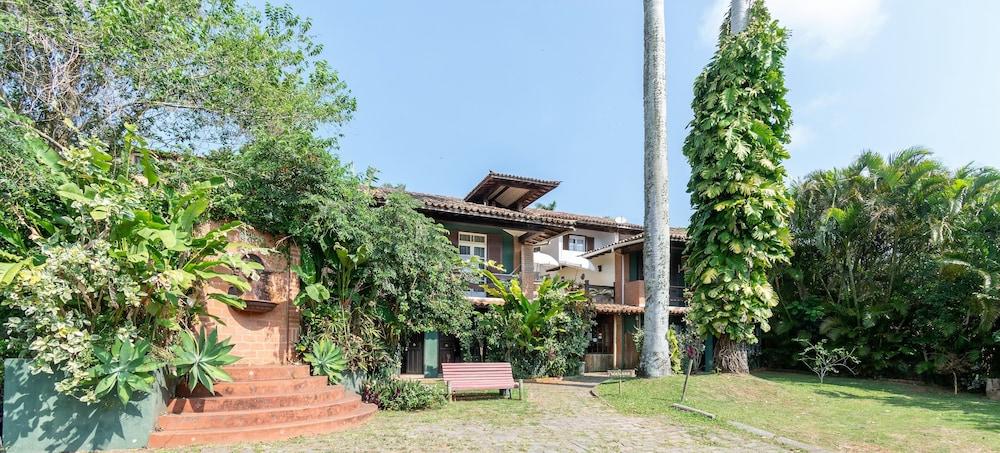 surroundings