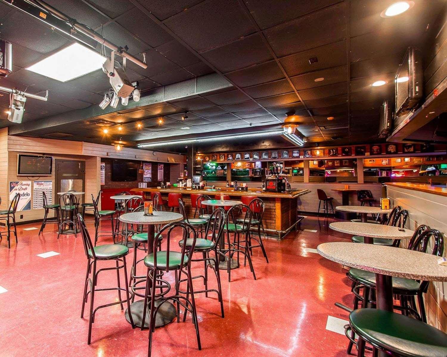 restaurant cafeteria