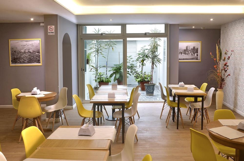 restaurant-cafeteria
