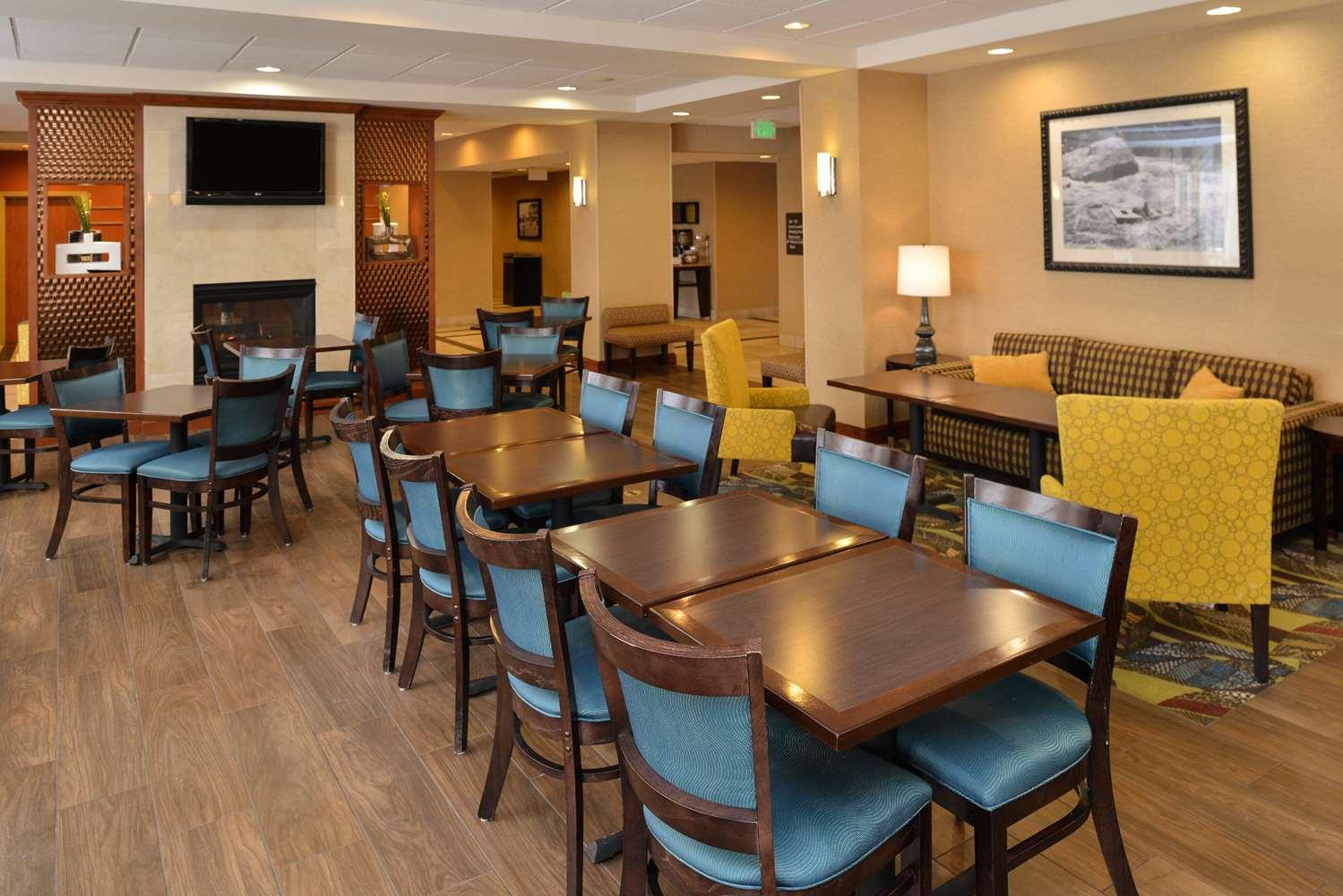 restaurant cafeteria