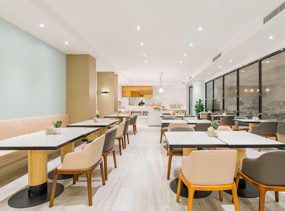 restaurant-cafeteria