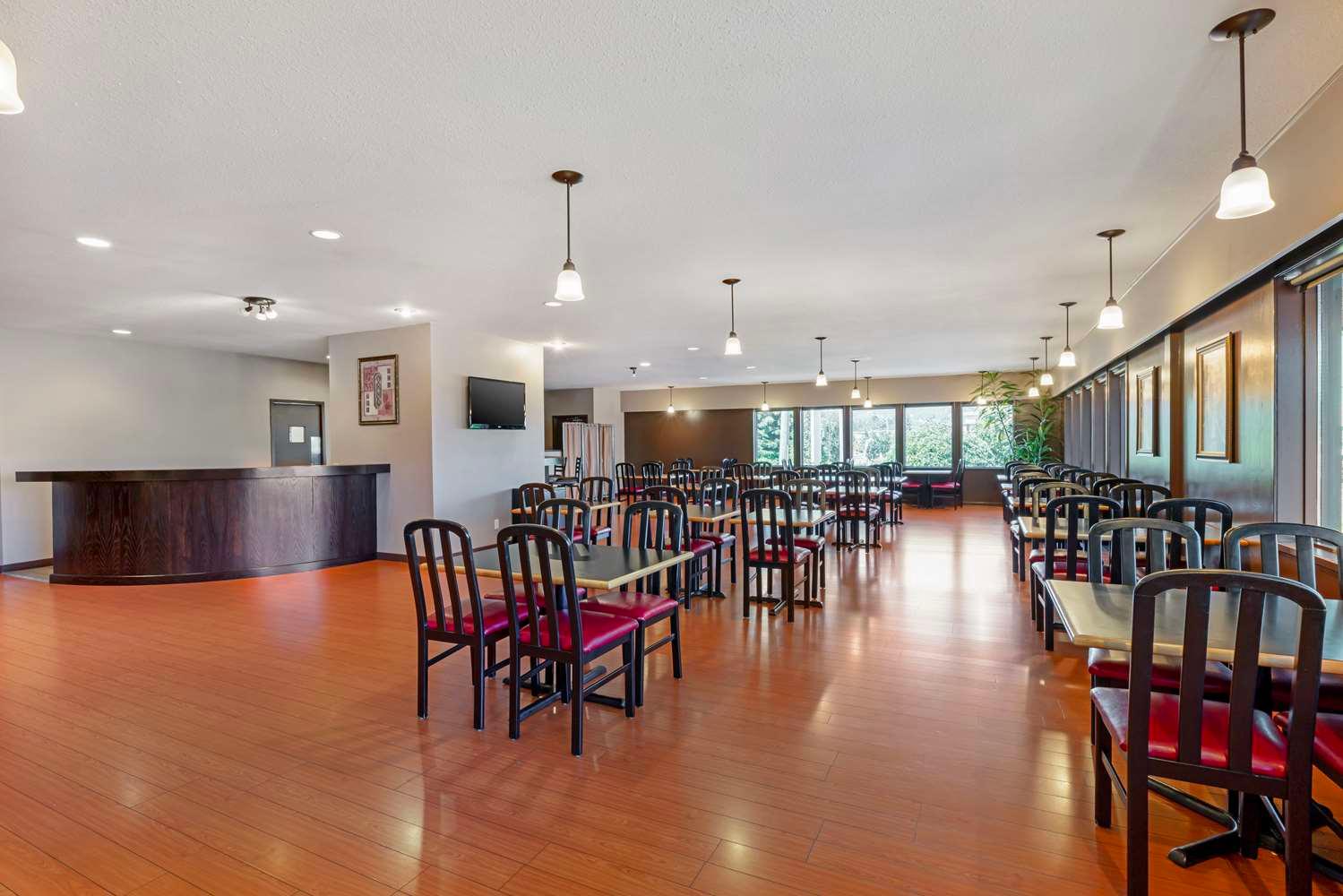 restaurant cafeteria