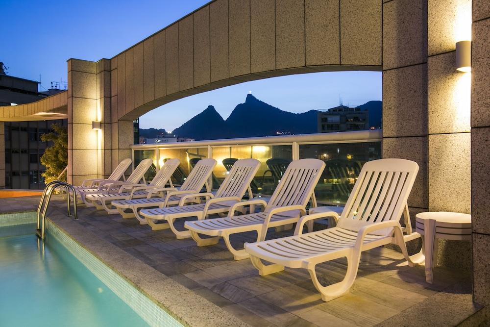 swimming pool spa