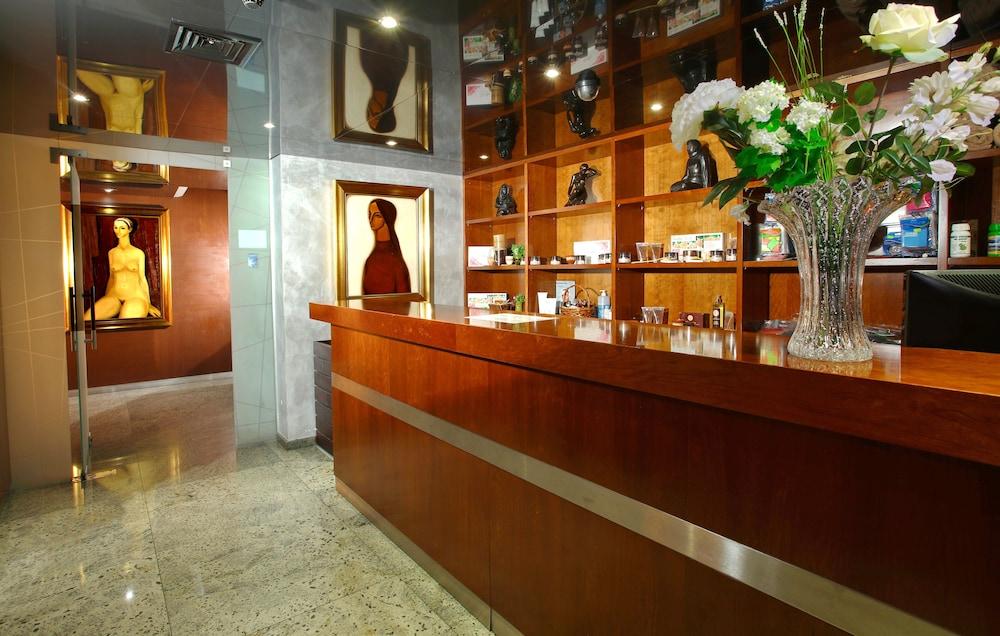 lobby