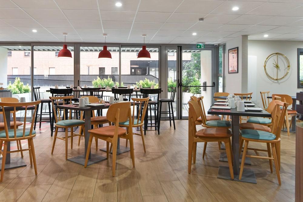 restaurant-cafeteria