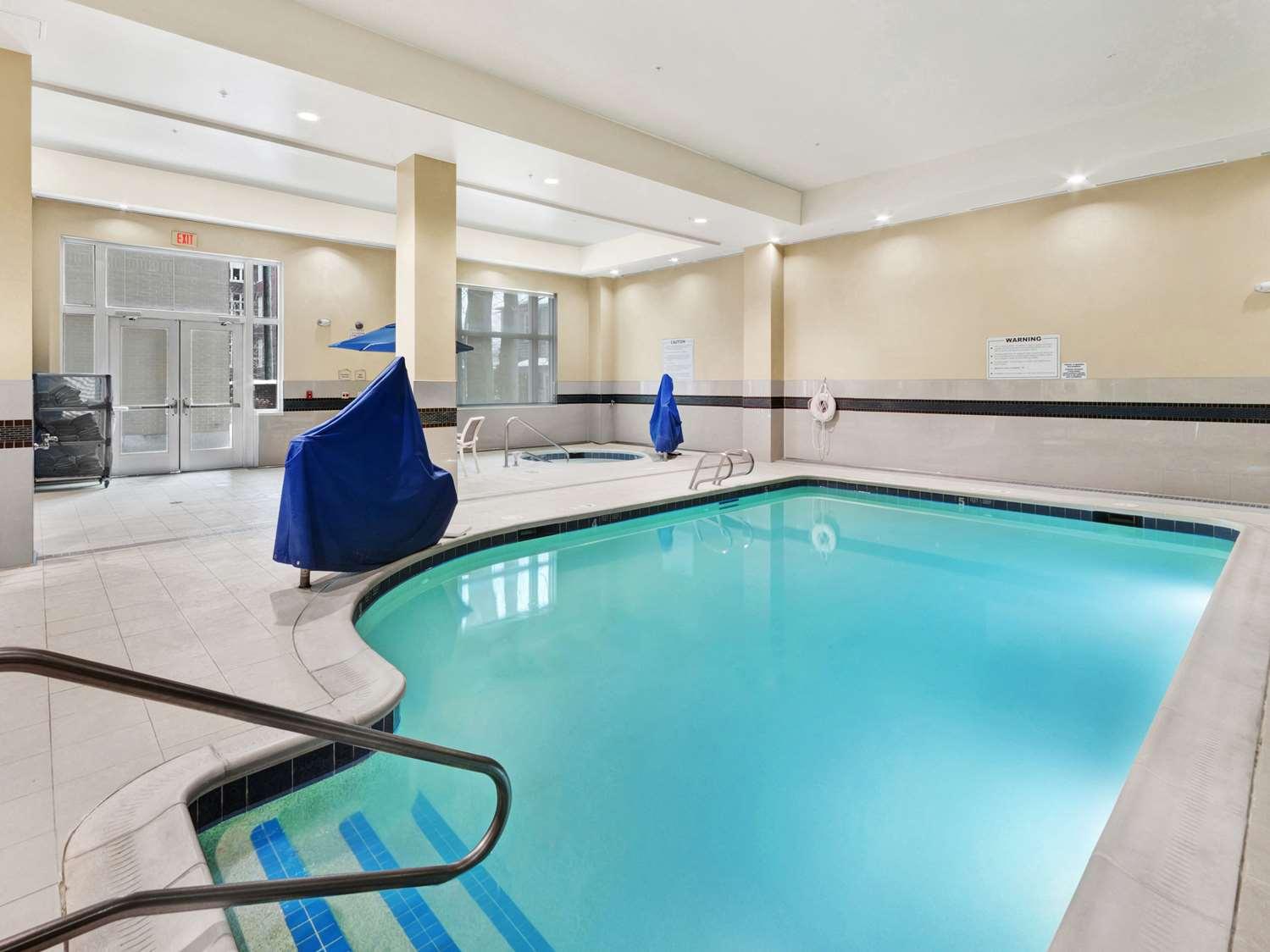 swimming pool spa