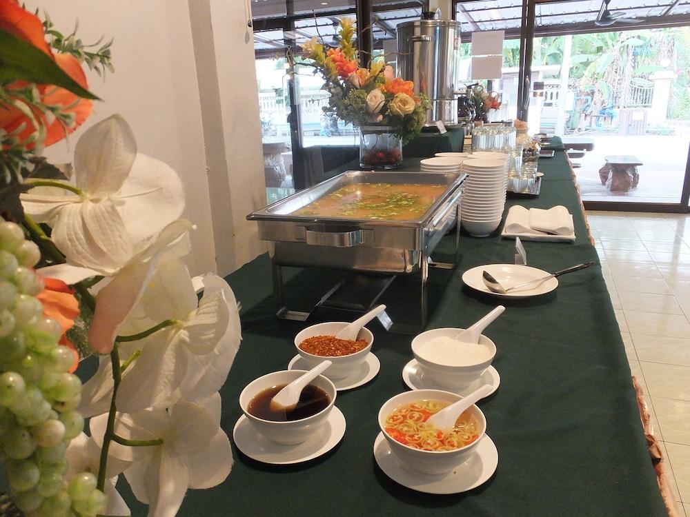 restaurant-cafeteria