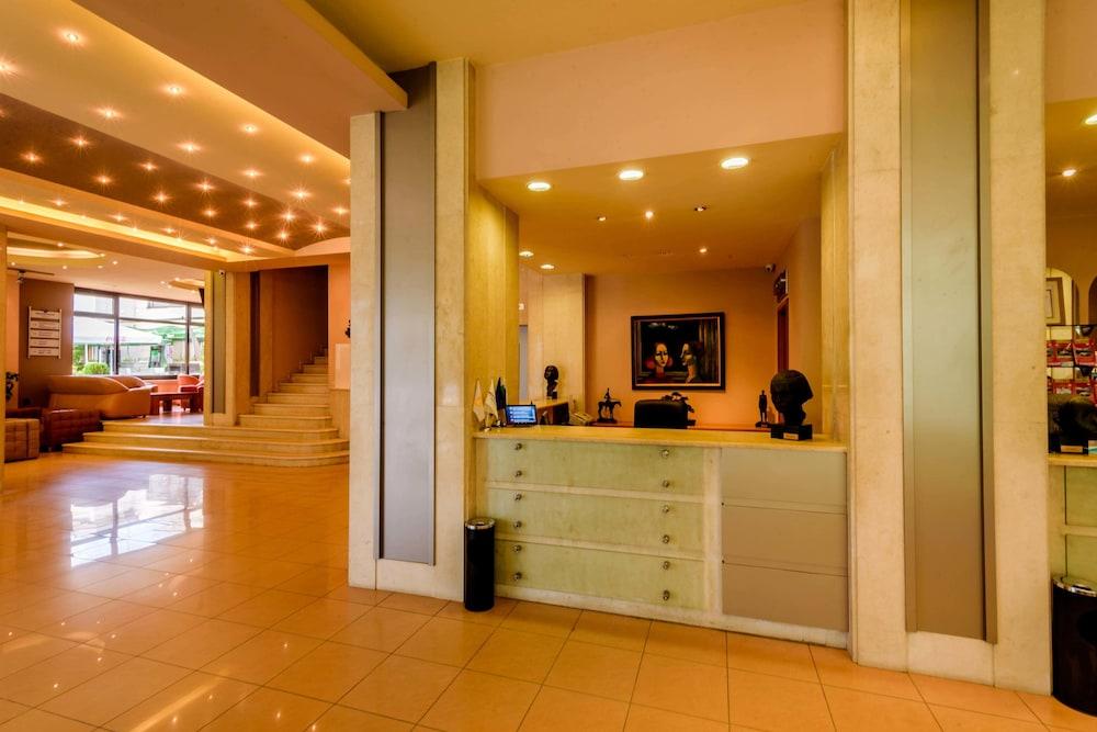 lobby