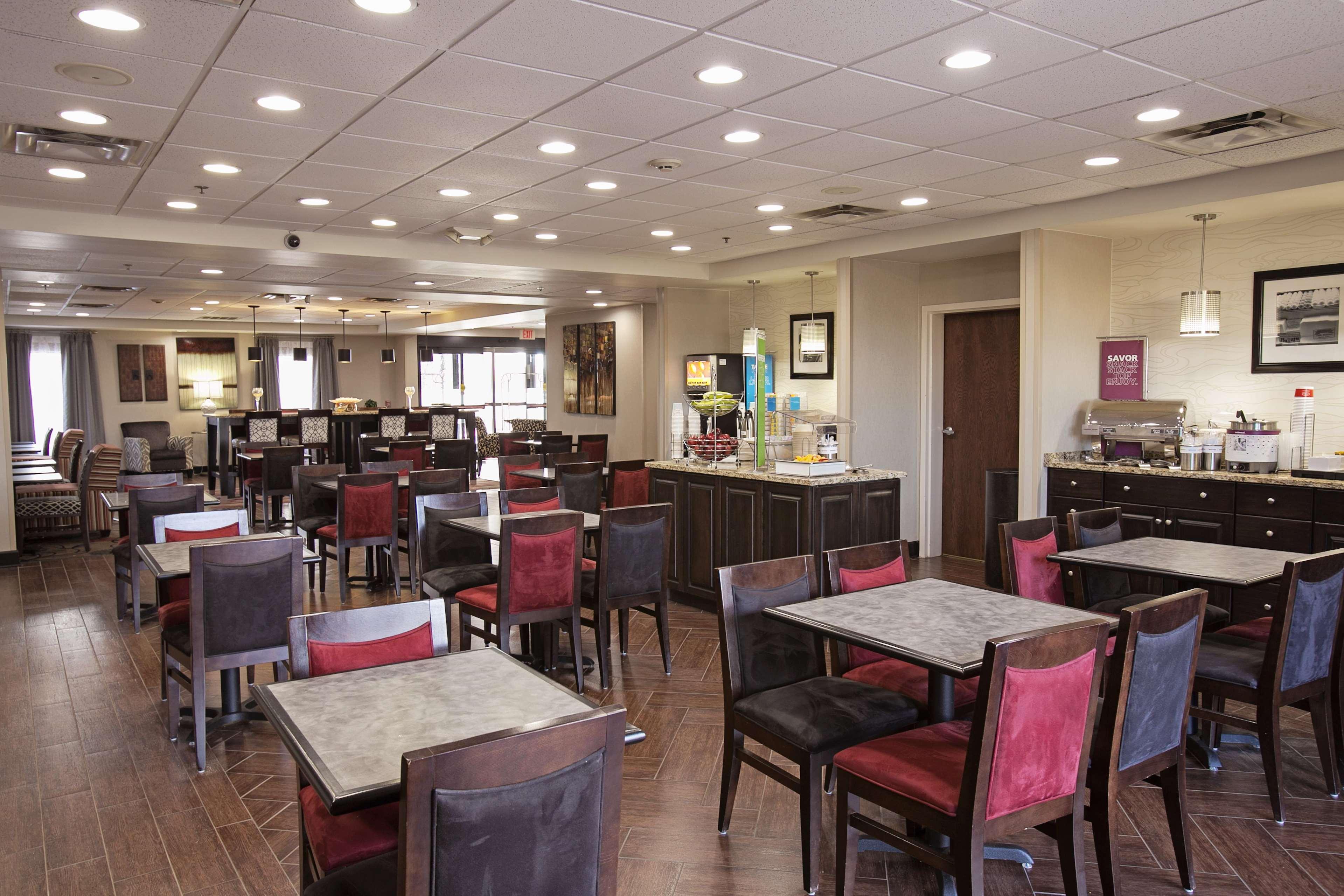 restaurant cafeteria