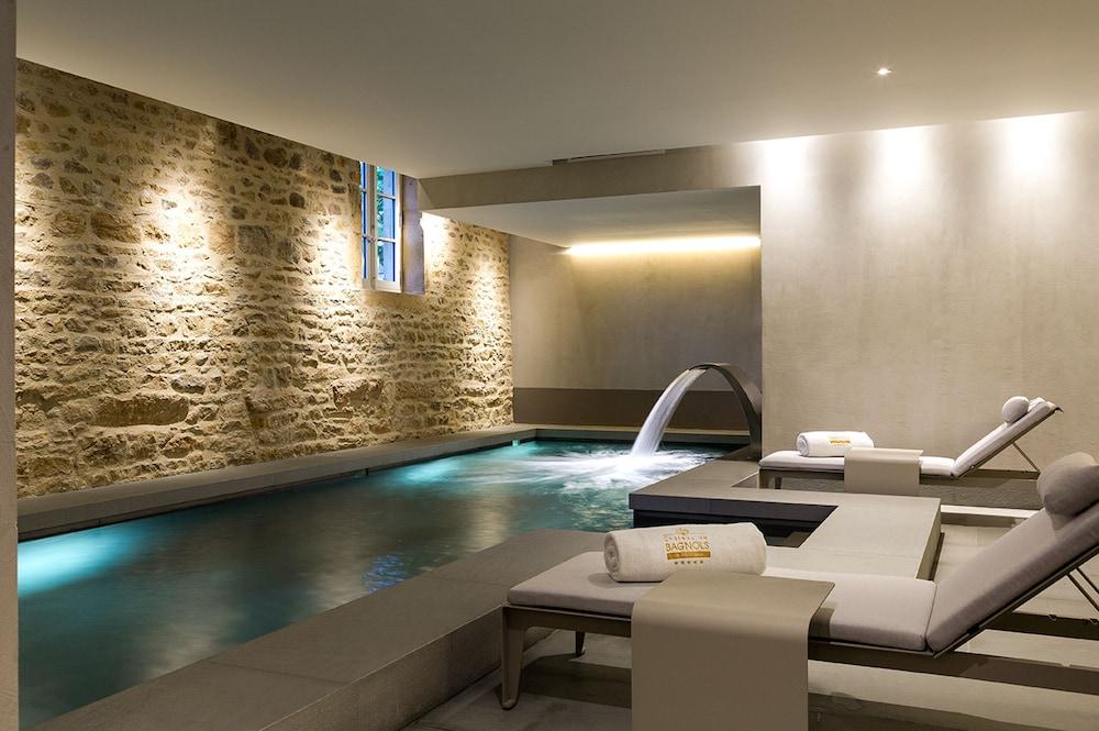 swimming pool spa