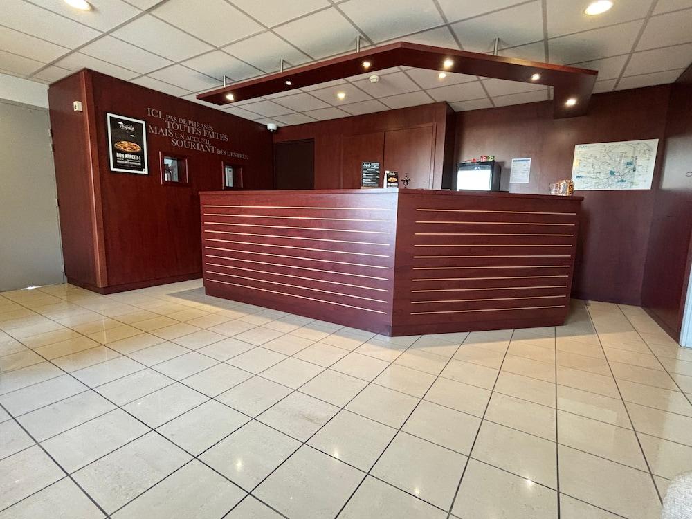 lobby