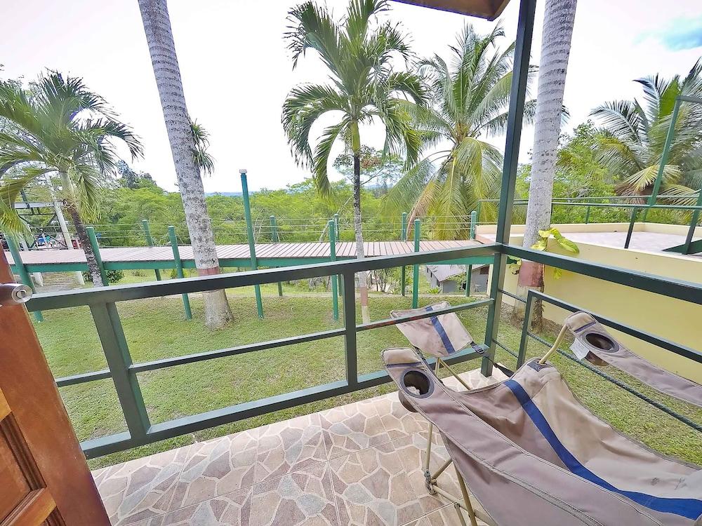 swimming pool spa