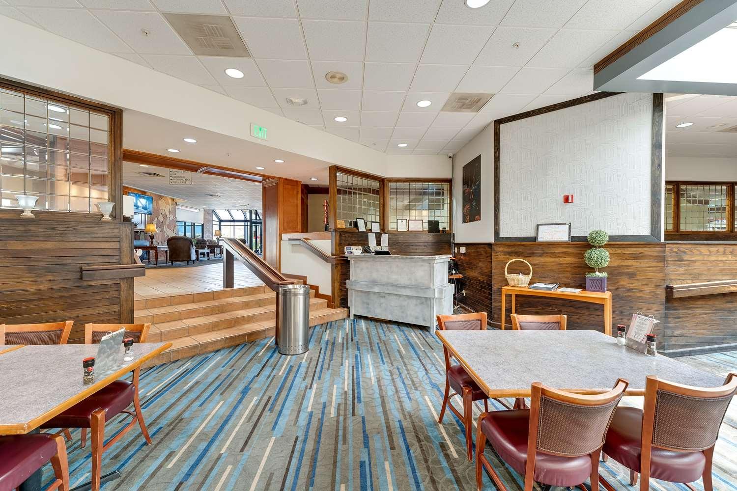 restaurant cafeteria