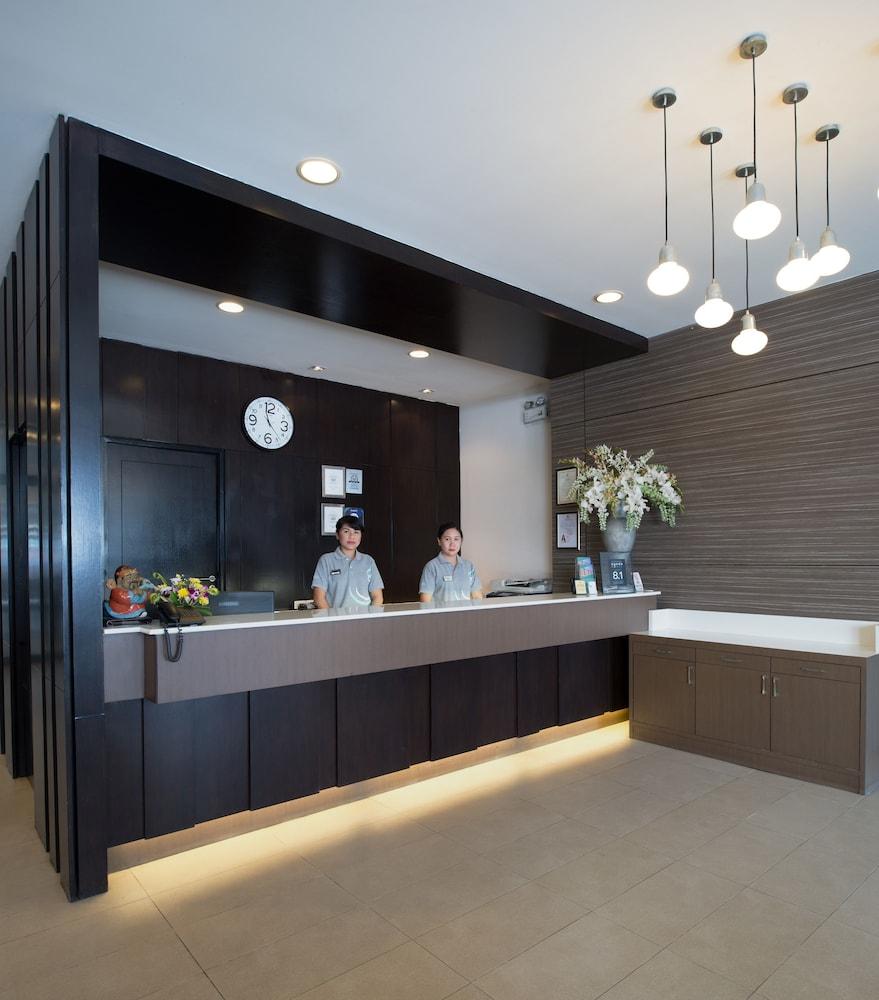 lobby