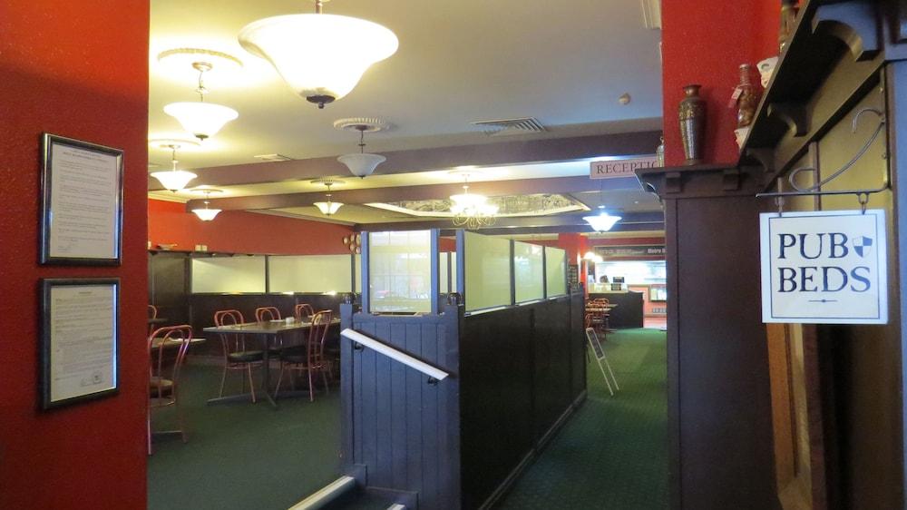 restaurant-cafeteria