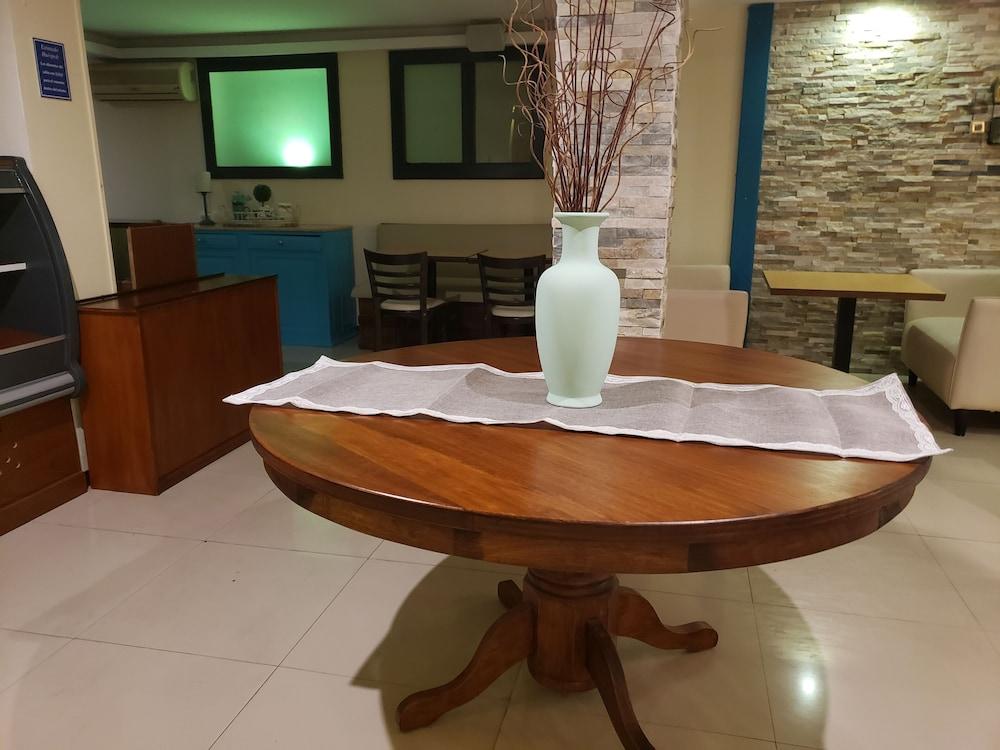 lobby