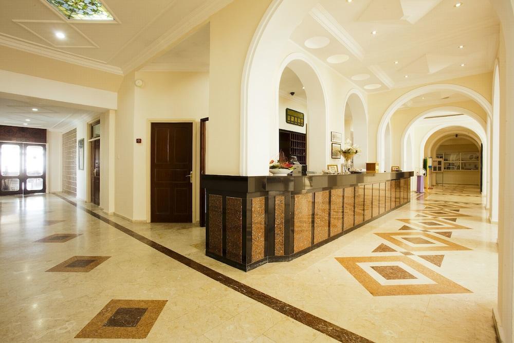 lobby