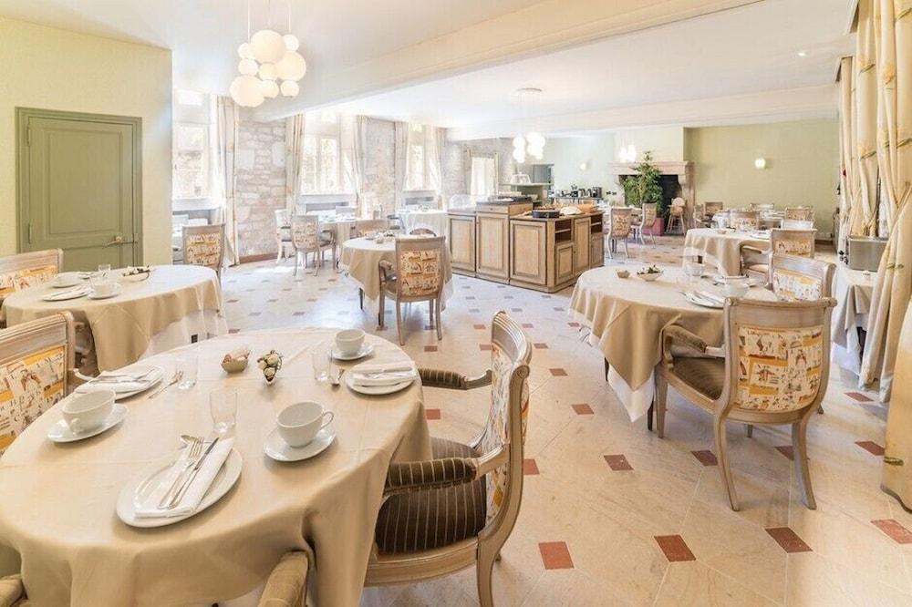 restaurant-cafeteria