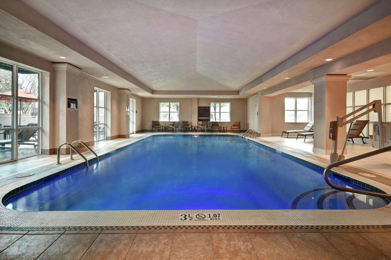 swimming pool spa