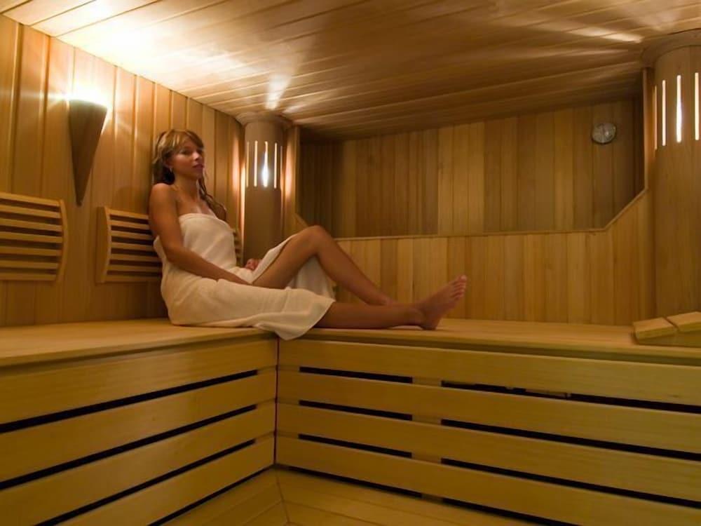 swimming pool spa