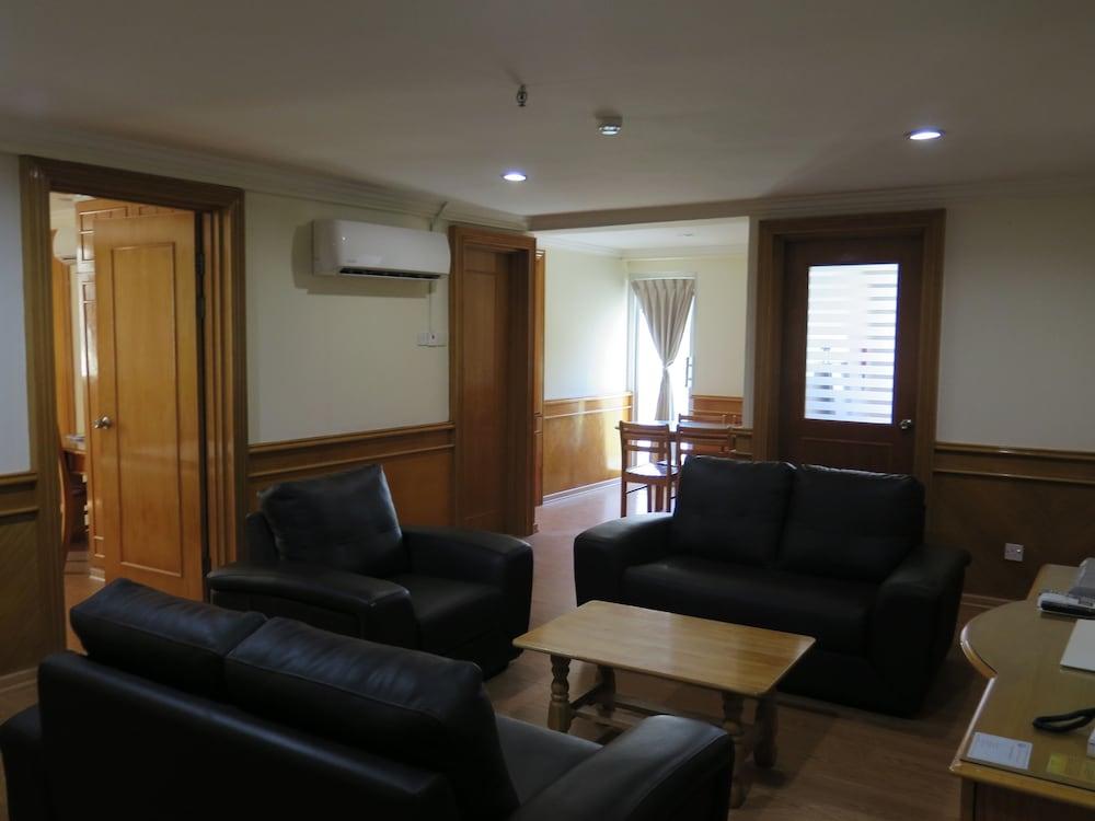 lounge