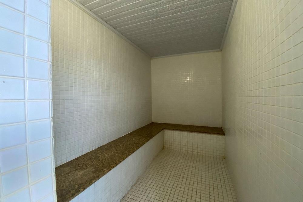 swimming pool spa
