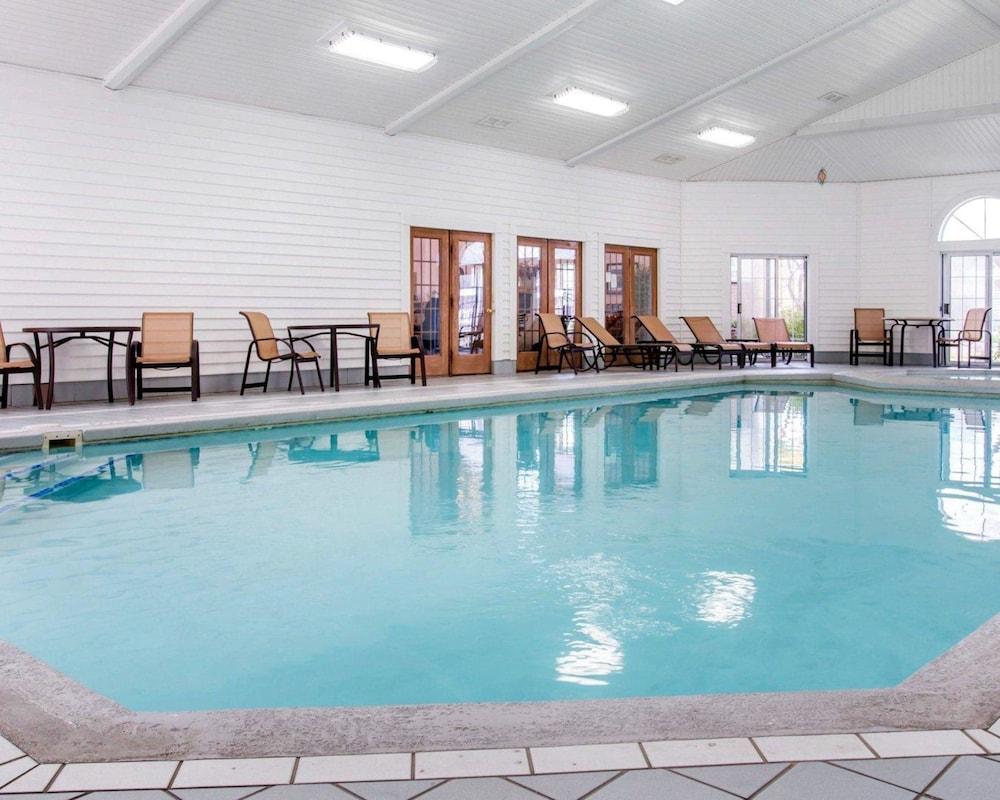 swimming pool spa