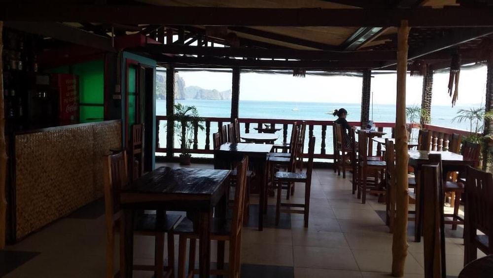 restaurant-cafeteria
