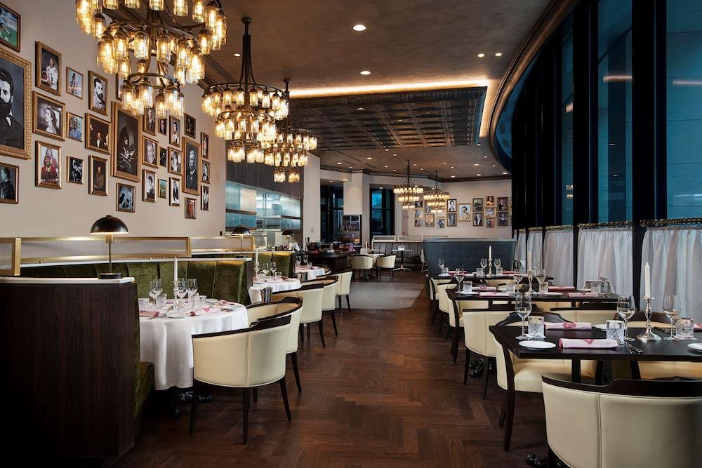 restaurant cafeteria